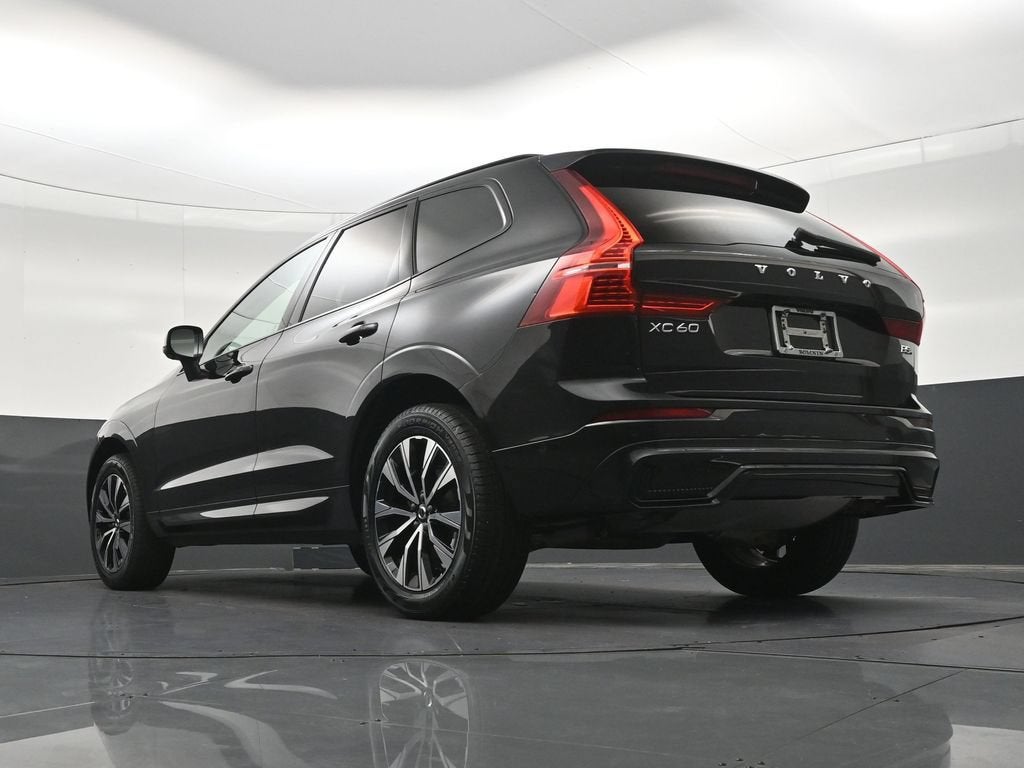 2024 Volvo XC60 Plus Dark Theme
