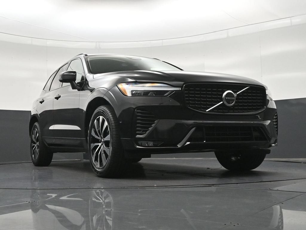2024 Volvo XC60 Plus Dark Theme
