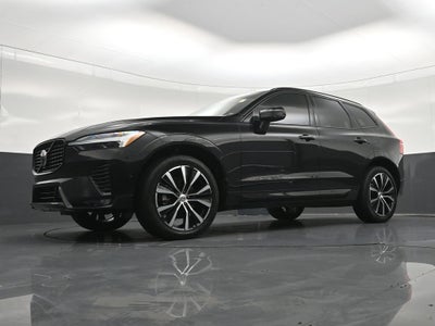 2024 Volvo XC60 Plus Dark Theme