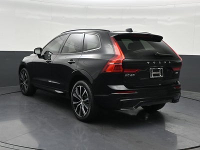 2024 Volvo XC60 Plus Dark Theme