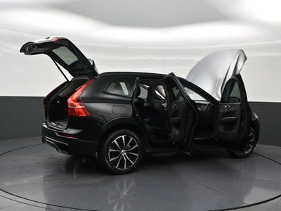 2024 Volvo XC60 Plus Dark Theme