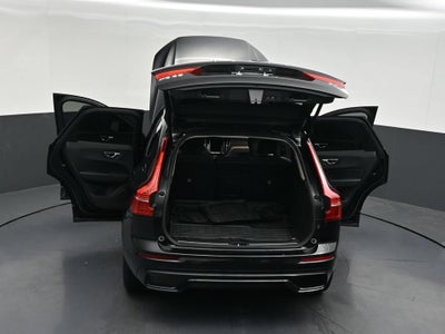 2024 Volvo XC60 Plus Dark Theme
