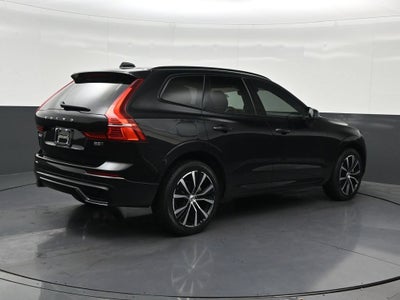 2024 Volvo XC60 Plus Dark Theme