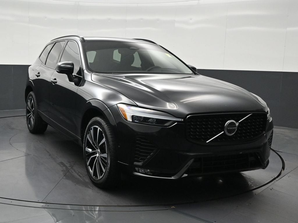 2024 Volvo XC60 Plus Dark Theme