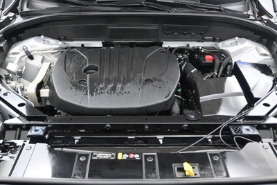 2024 Volvo XC60 Plus Dark Theme