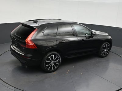 2024 Volvo XC60 Plus Dark Theme