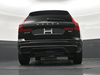 2024 Volvo XC60 Plus Dark Theme