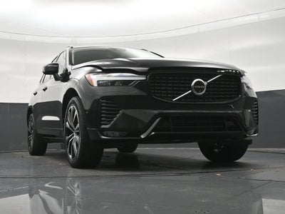 2024 Volvo XC60 Plus Dark Theme