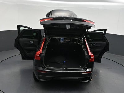 2024 Volvo XC60 Plus Dark Theme