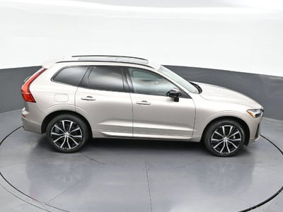2024 Volvo XC60 Plus Dark Theme