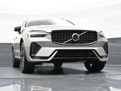 2024 Volvo XC60 Plus Dark Theme