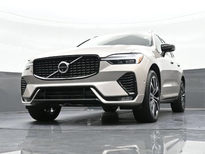 2024 Volvo XC60 Plus Dark Theme