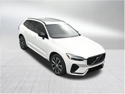 2024 Volvo XC60 B5 Plus Dark Theme