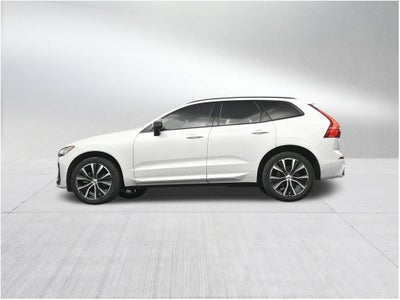 2024 Volvo XC60 B5 Plus Dark Theme