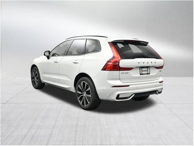2024 Volvo XC60 B5 Plus Dark Theme