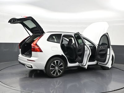 2024 Volvo XC60 B5 Plus Dark Theme