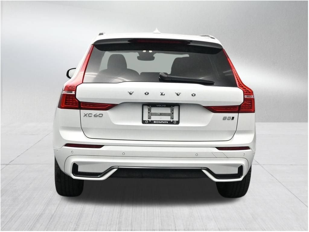 2024 Volvo XC60 B5 Plus Dark Theme