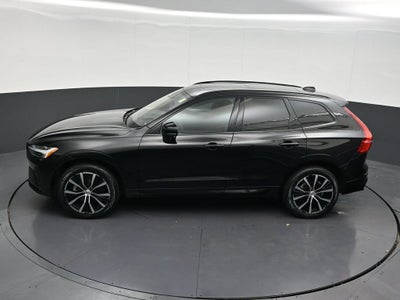 2024 Volvo XC60 Plus Dark Theme