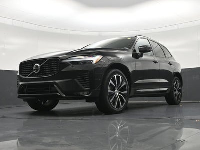 2024 Volvo XC60 Plus Dark Theme