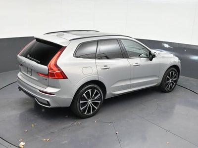 2024 Volvo XC60 B5 Plus Dark Theme