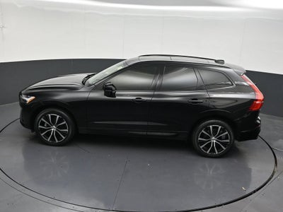2024 Volvo XC60 B5 Plus Dark Theme