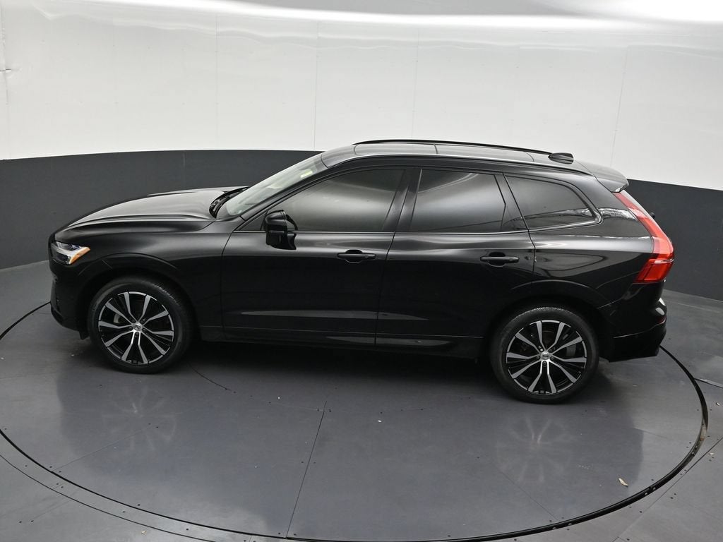 2024 Volvo XC60 B5 Plus Dark Theme