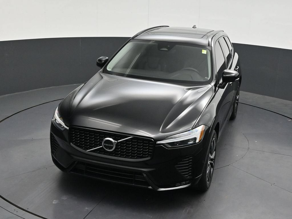2024 Volvo XC60 B5 Plus Dark Theme