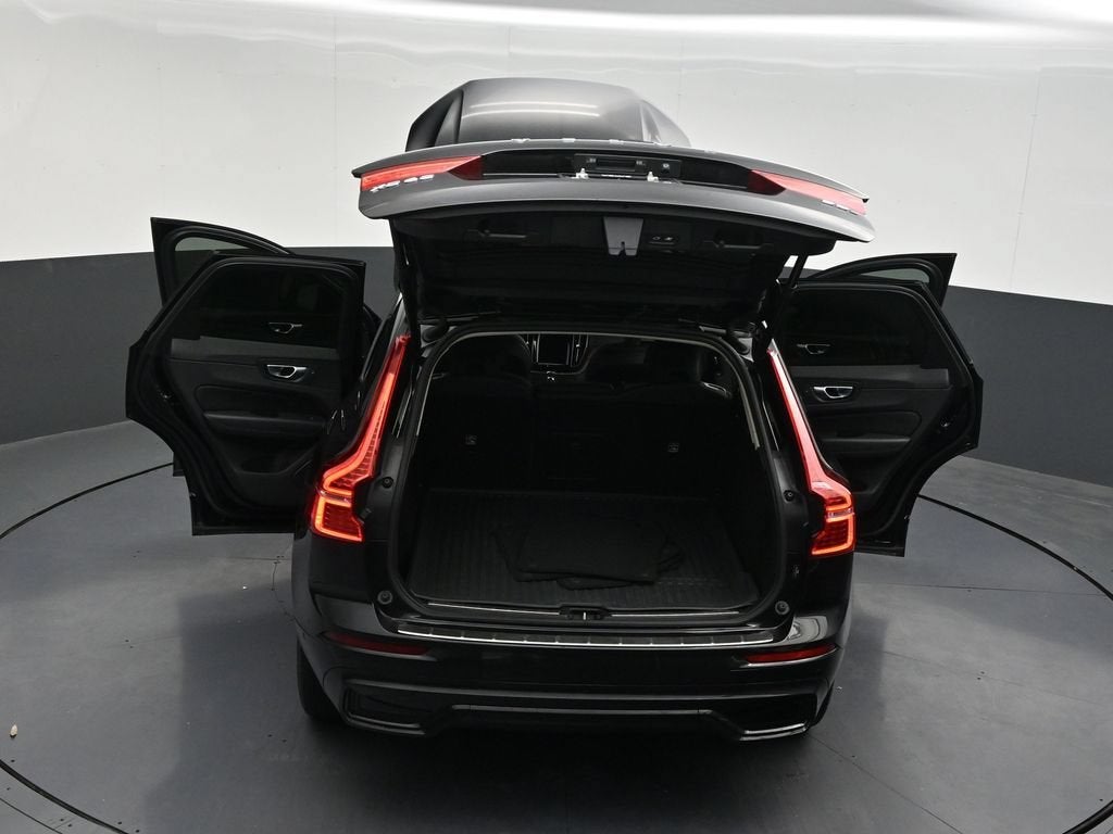 2024 Volvo XC60 B5 Plus Dark Theme