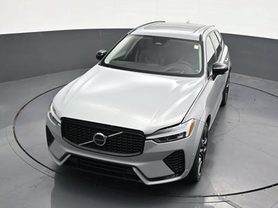 2024 Volvo XC60 B5 Ultimate Dark Theme