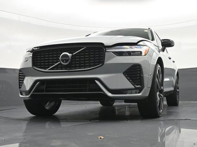 2024 Volvo XC60 B5 Ultimate Dark Theme