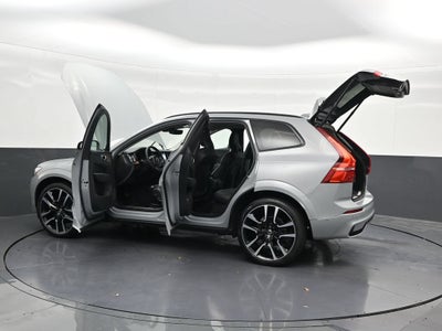 2024 Volvo XC60 B5 Ultimate Dark Theme