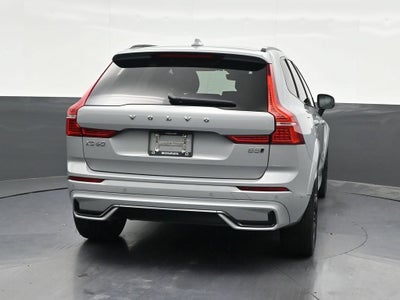 2024 Volvo XC60 B5 Ultimate Dark Theme