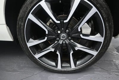 2024 Volvo XC60 Ultimate Dark Theme