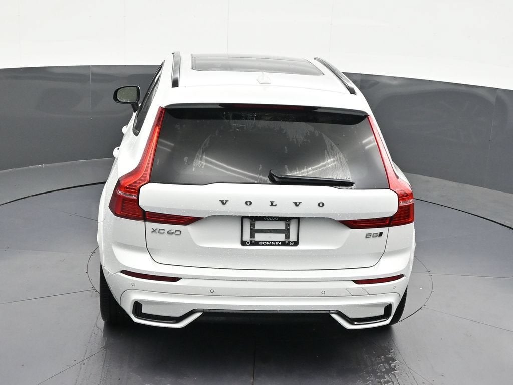2024 Volvo XC60 Ultimate Dark Theme