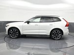 2024 Volvo XC60 Ultimate Dark Theme