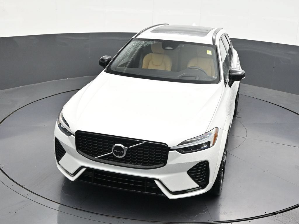 2024 Volvo XC60 Ultimate Dark Theme
