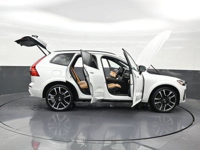 2024 Volvo XC60 Ultimate Dark Theme