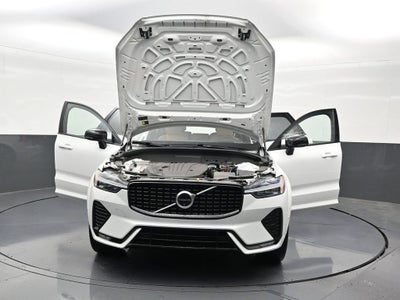 2024 Volvo XC60 Ultimate Dark Theme