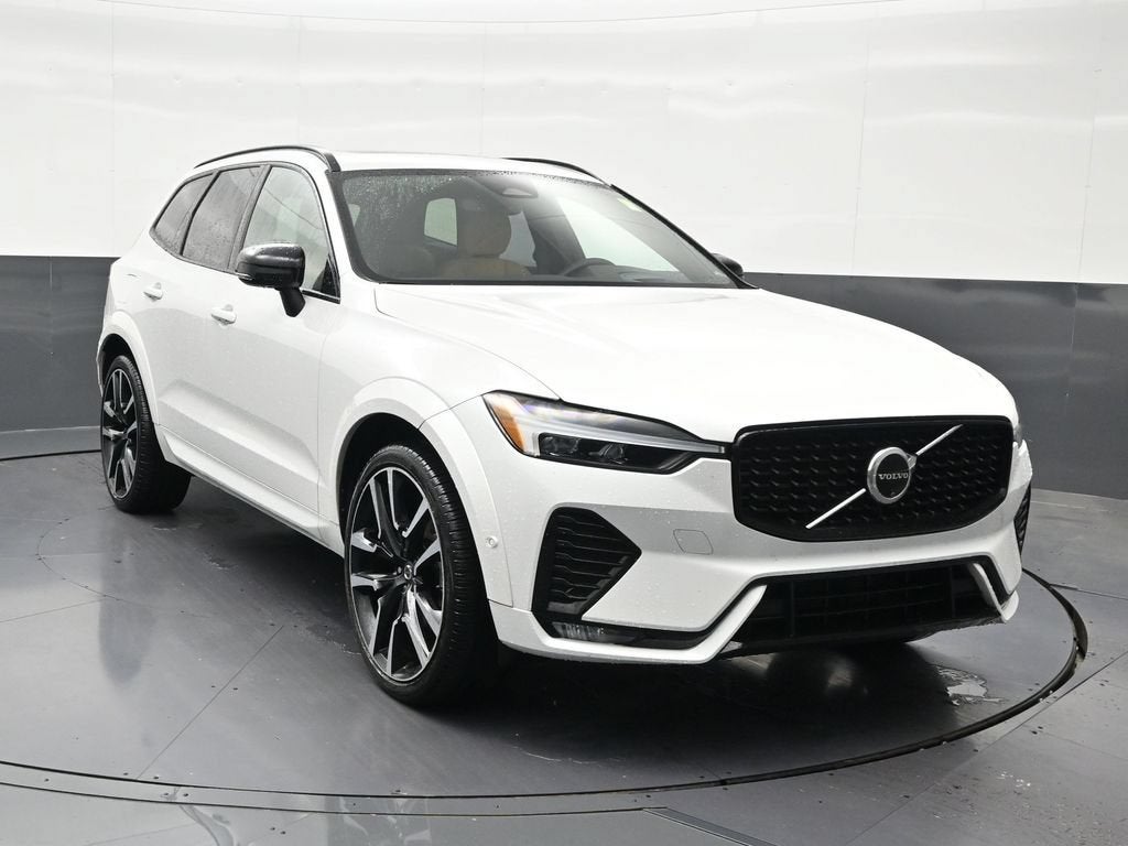 2024 Volvo XC60 Ultimate Dark Theme