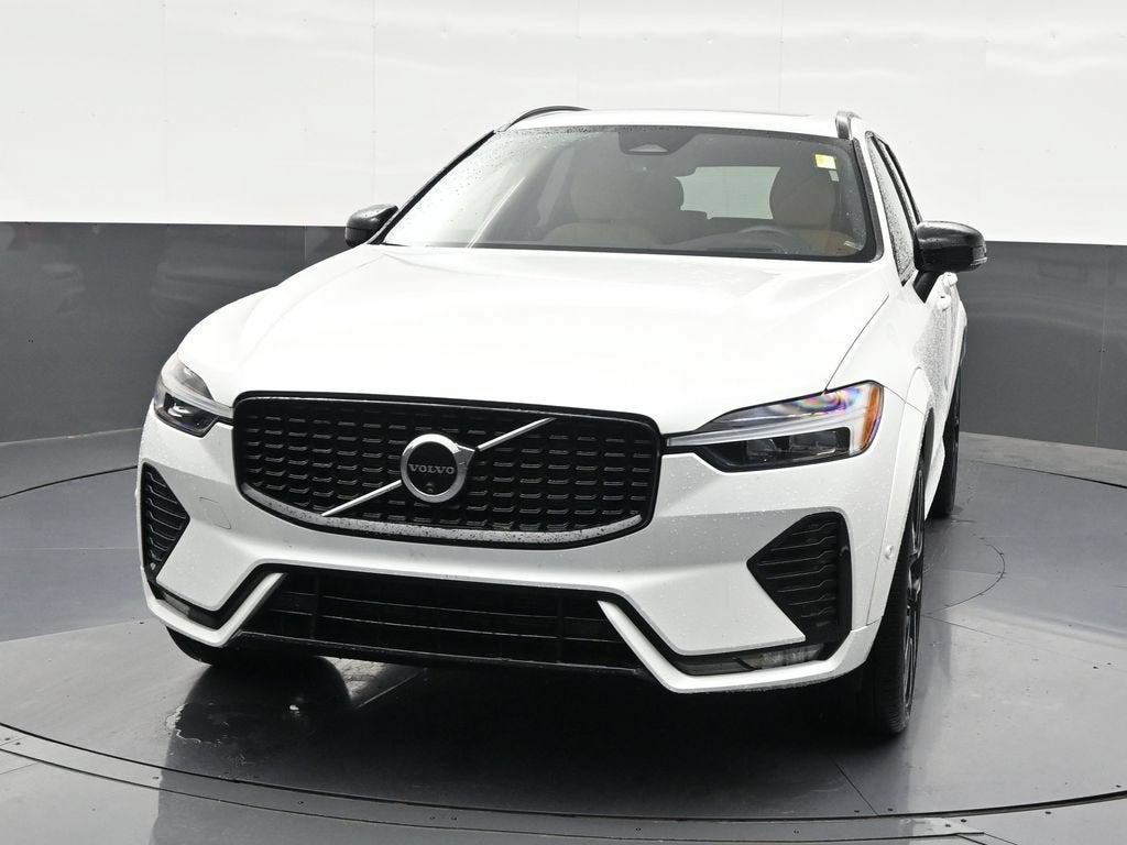 2024 Volvo XC60 Ultimate Dark Theme