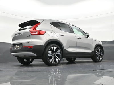 2023 Volvo XC40 Plus Bright Theme