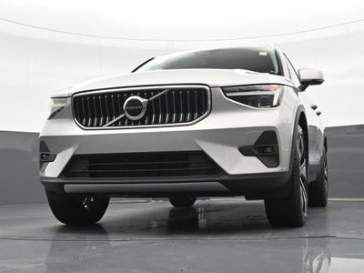 2023 Volvo XC40 Plus Bright Theme