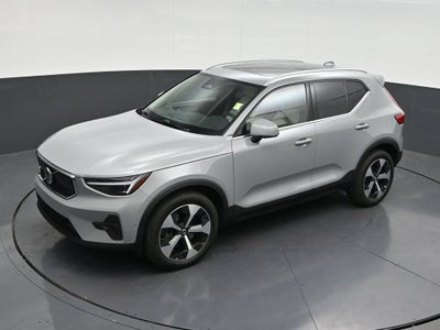 2025 Volvo XC40 Plus Bright Theme