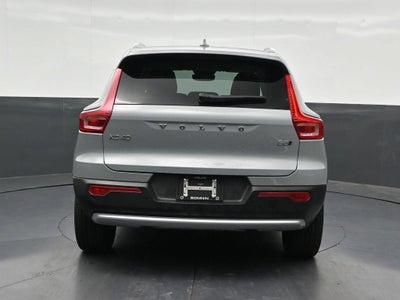 2025 Volvo XC40 Plus Bright Theme