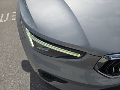 2023 Volvo XC40 Plus Bright Theme