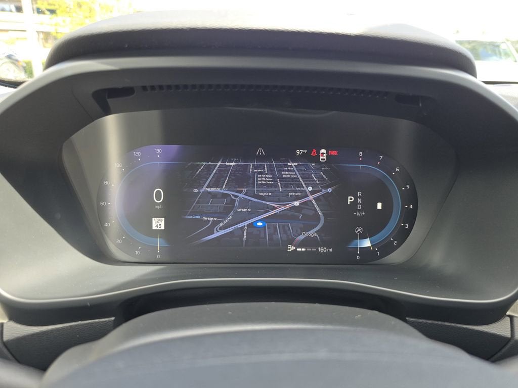 2023 Volvo XC40 Plus Bright Theme