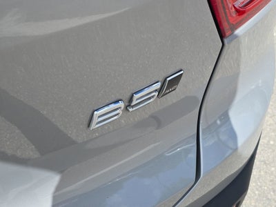 2023 Volvo XC40 Plus Bright Theme