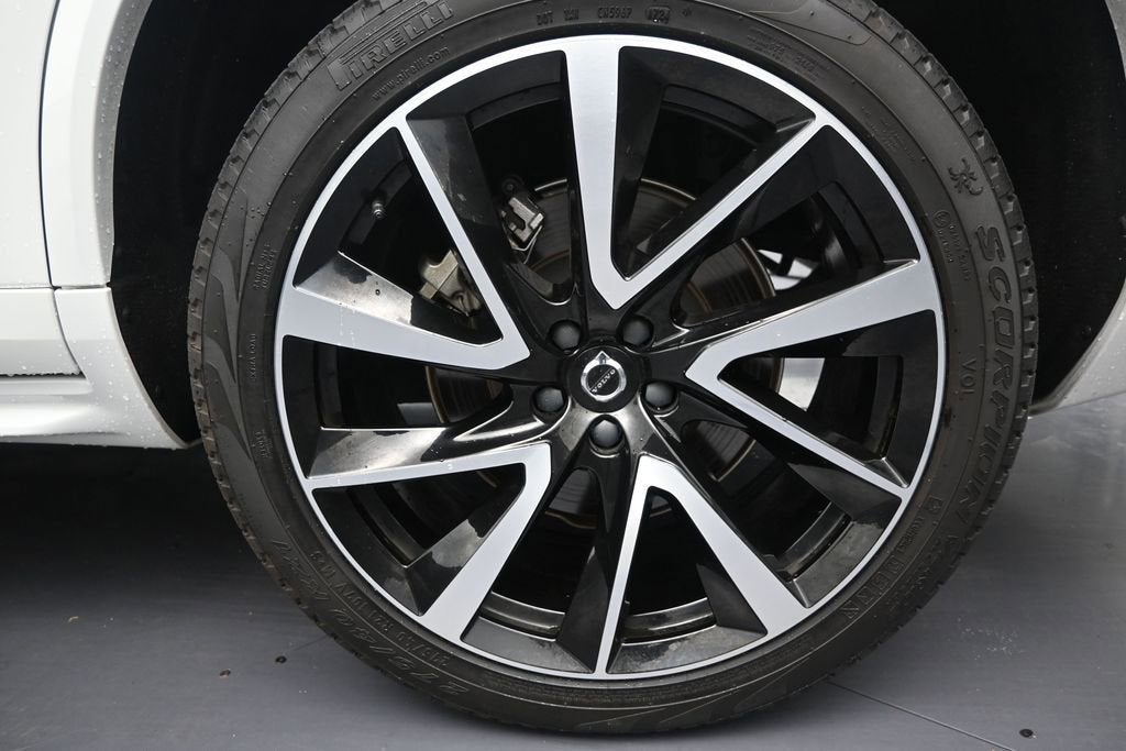 2025 Volvo XC90 Plus
