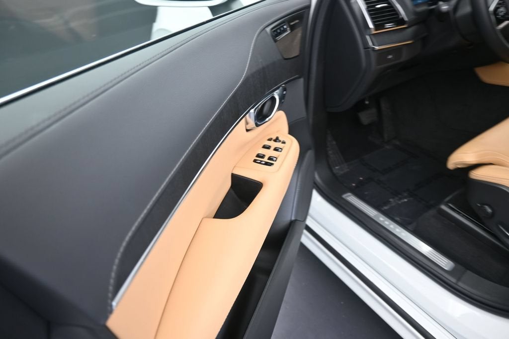 2025 Volvo XC90 Ultra