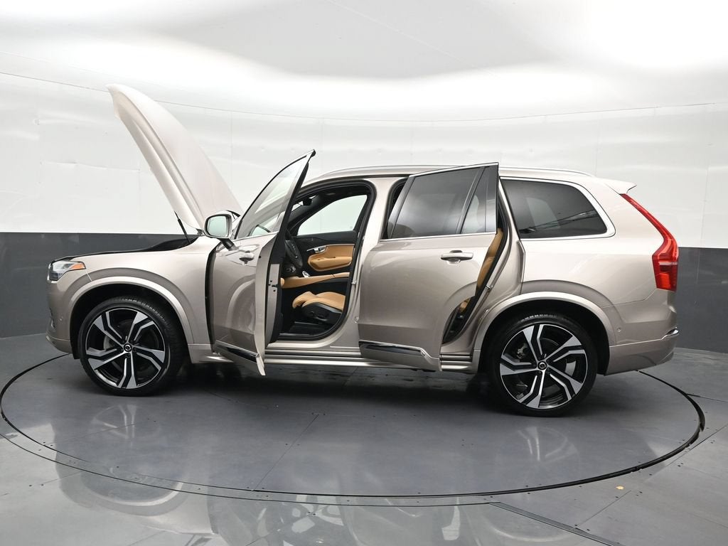 2025 Volvo XC90 B5 Ultra